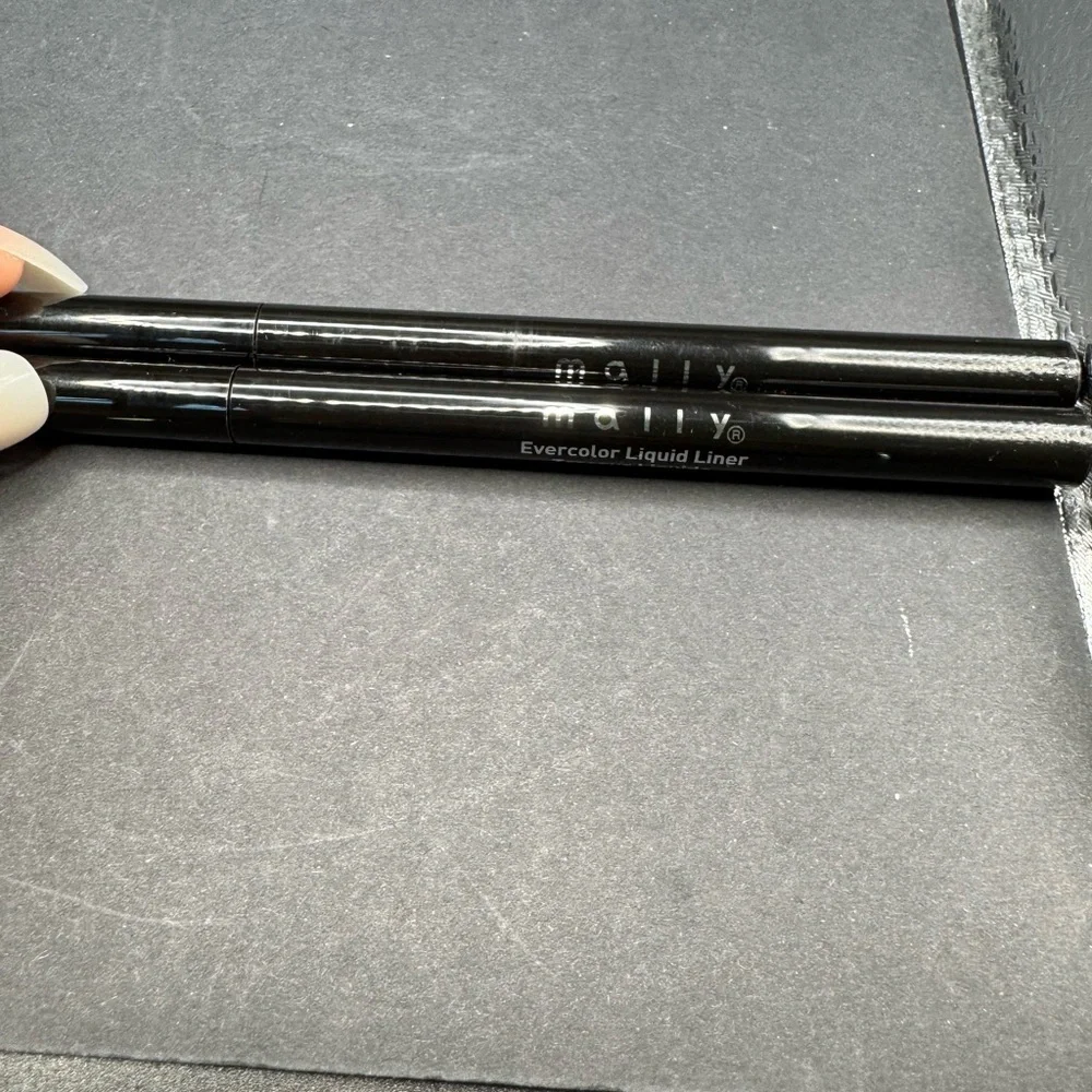 NWT Set of 2 Mally Evercolor Liquid Liner- Ebony Color- No box
